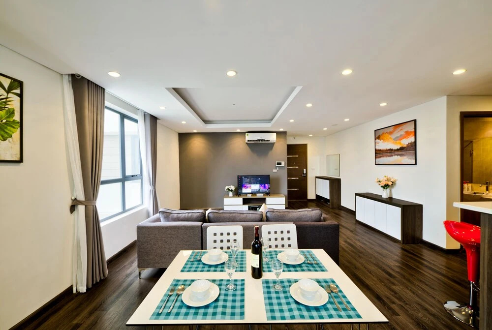 Hi-Home Suites - City view in HongKong Tower