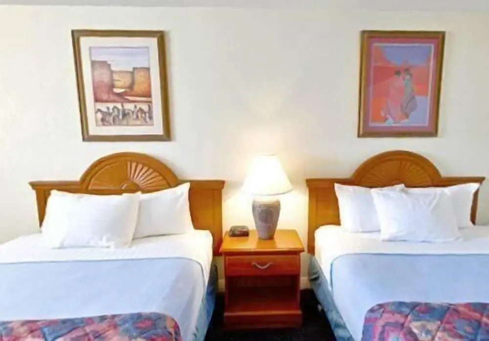 Casa Lemus Inn
