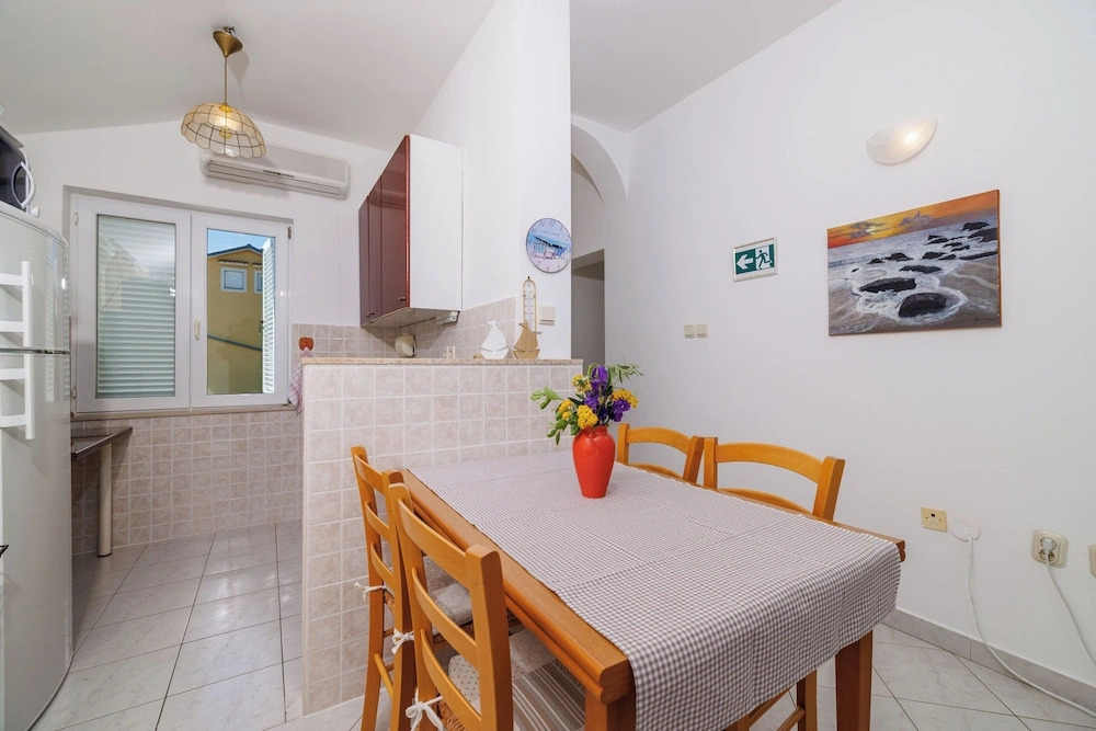 Apartments Villa Mala
