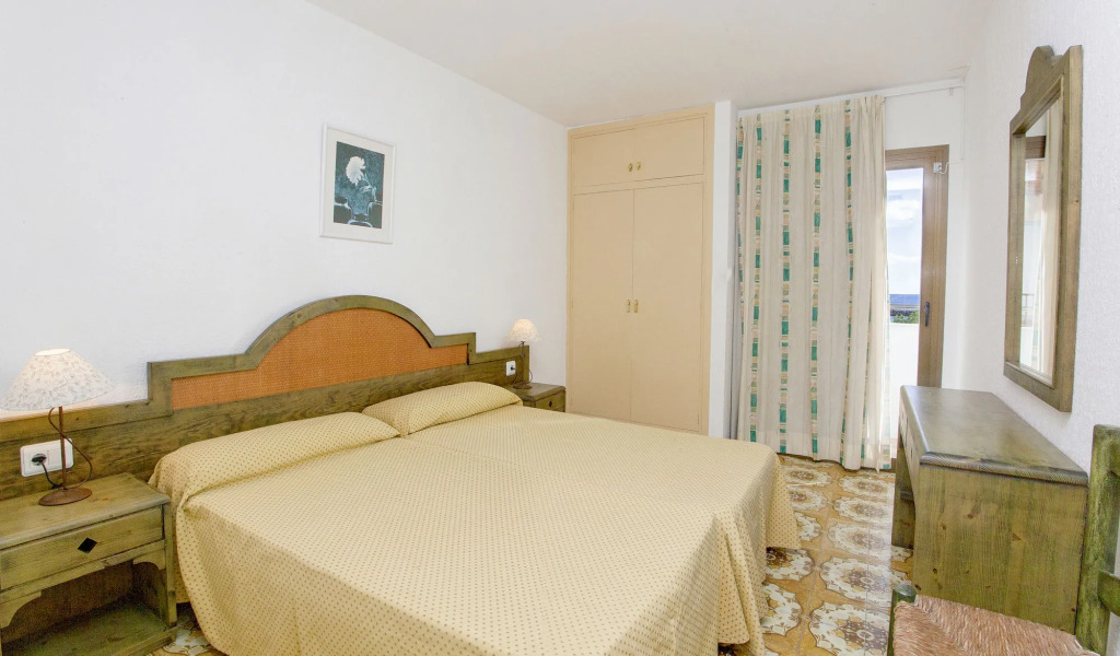 Apartamentos Bon Lloc