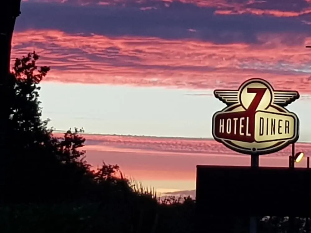 7Hotel Diner