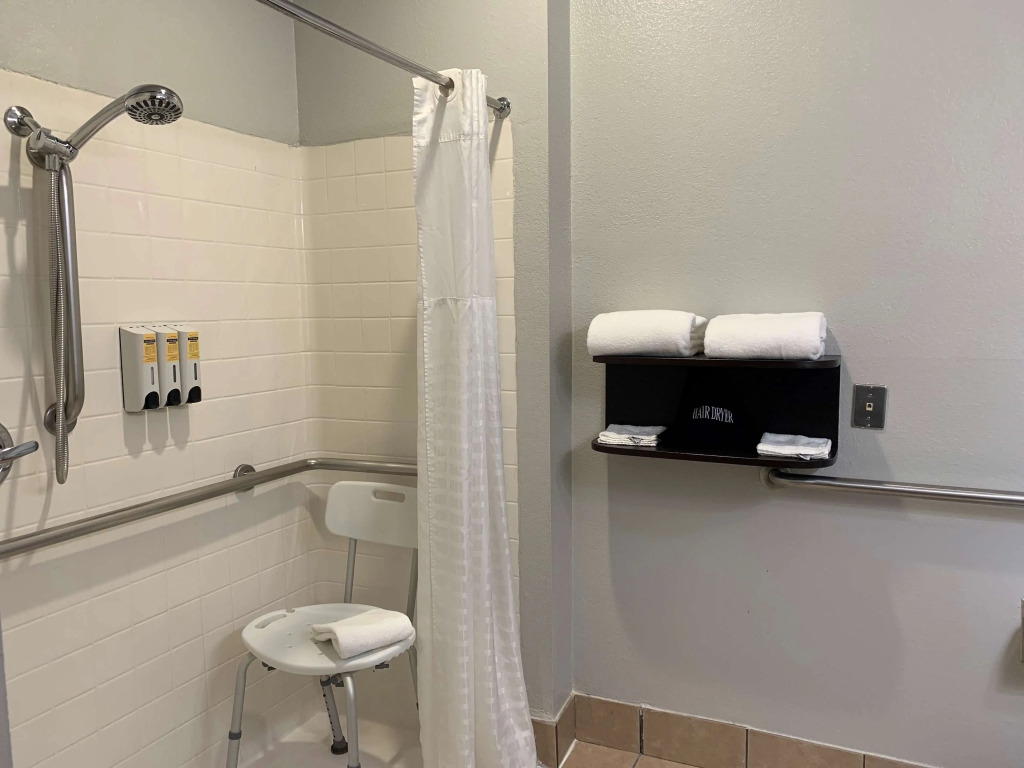Best Western Plus Lake Worth Inn & Suites