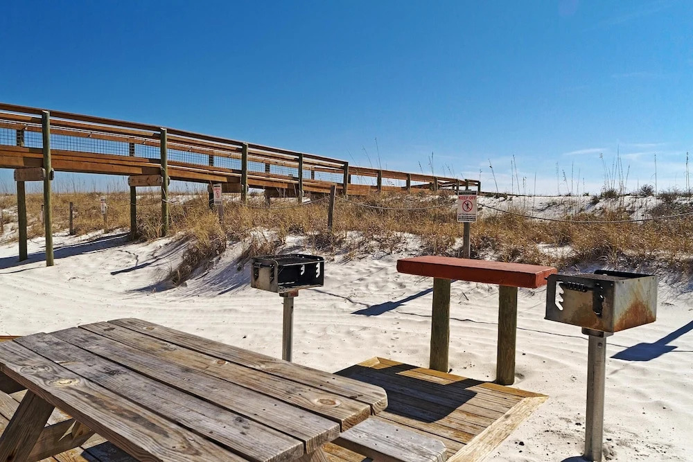 Sandpiper Cove 1016