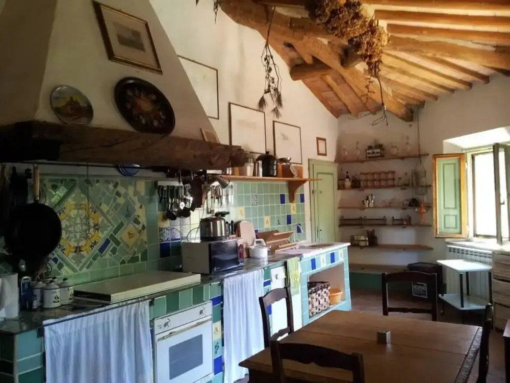 Captivating 3-bedroom Apartment in Certaldo