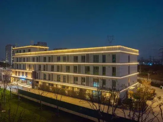 JI Hotel (Nanjing Niushoushan Jiyin Avenue Subway Station)