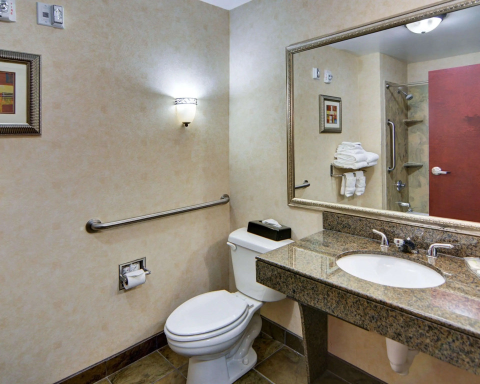 Comfort Suites Benbrook - Fort Worth Southwest
