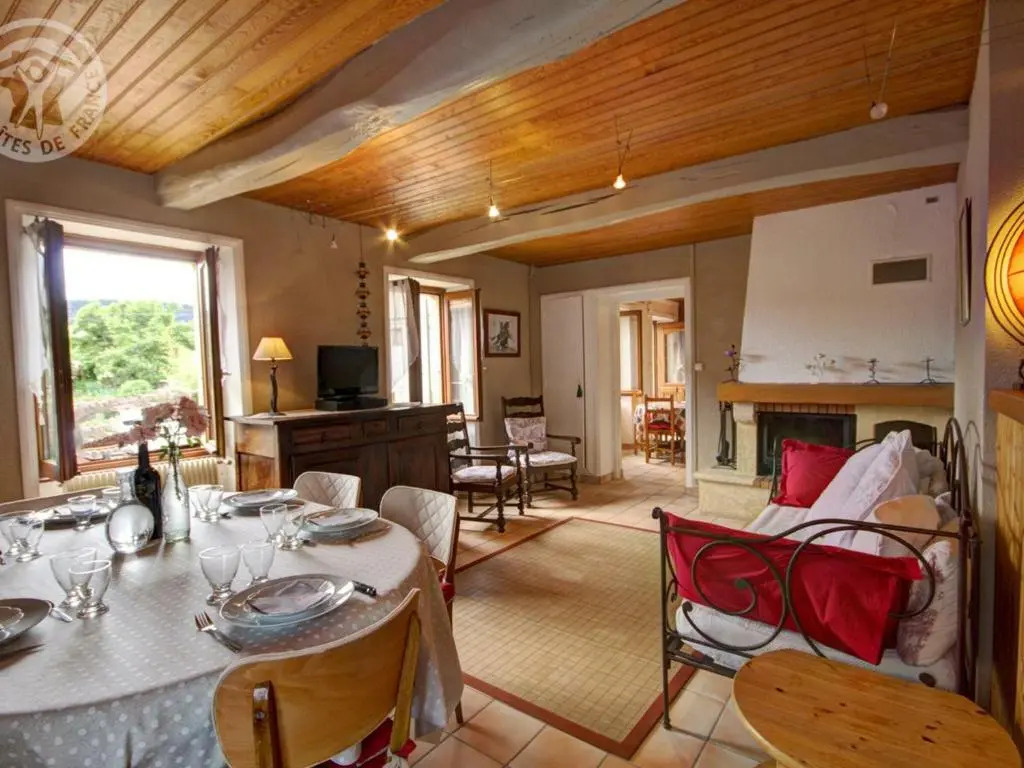Gîte harmonieux 8 pers avec cheminée et animaux admis - FR-1-496-32