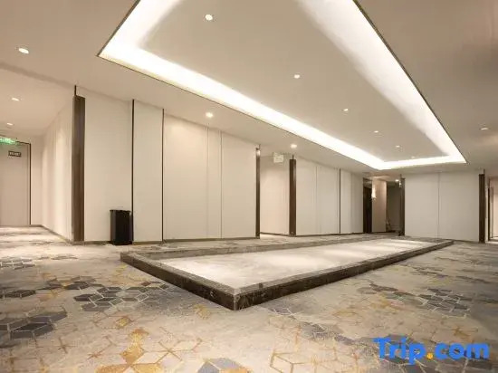Yilong Yunshang Time Light Luxury Homestay