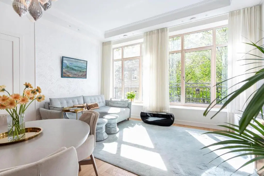 Jogailos Residence peaceful Old Town luxury 3 bdr 2 bathr FREE GARAGE
