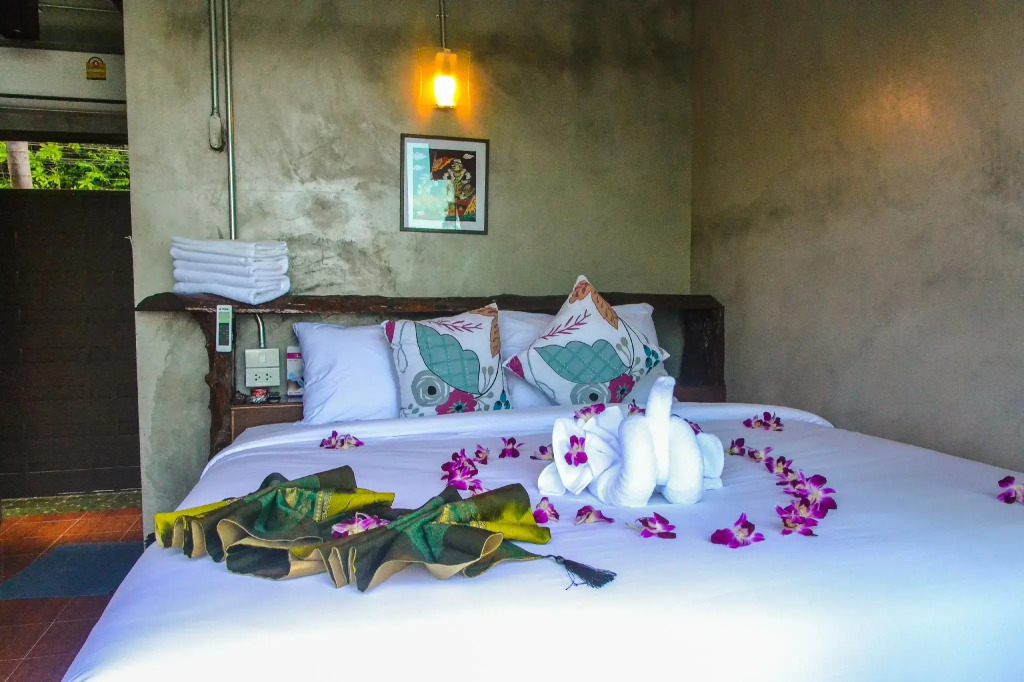 Baan Tubkaek Hotel