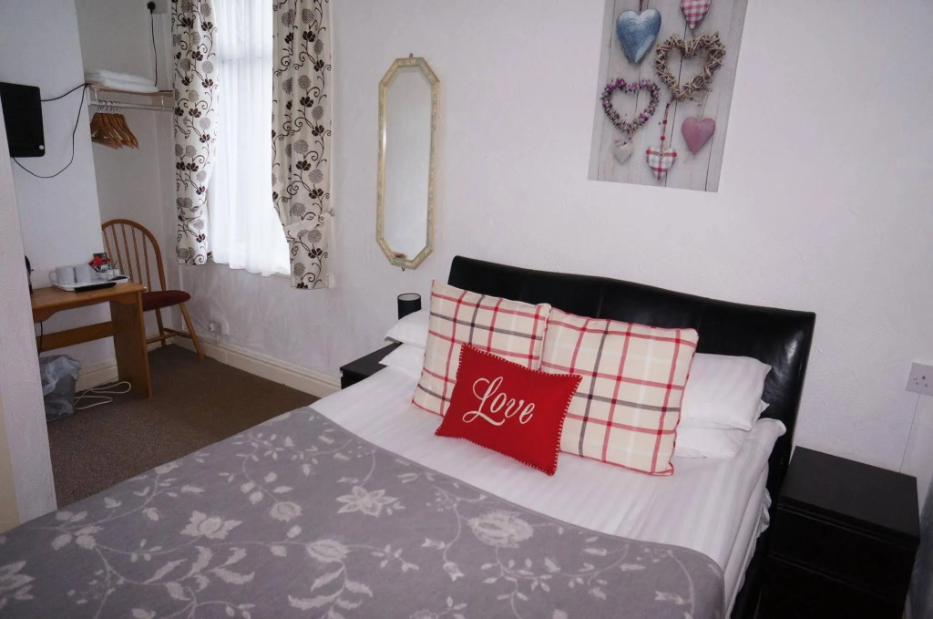 The Shores Hotel, Central Blackpool