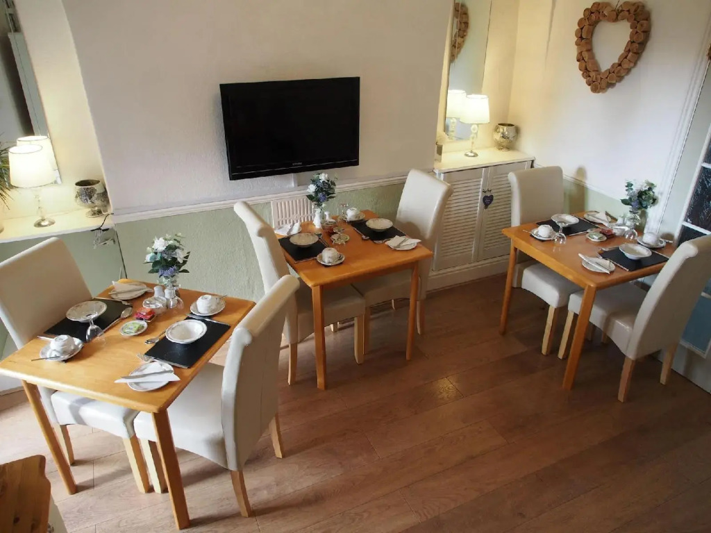Montfort Cottage Guest House
