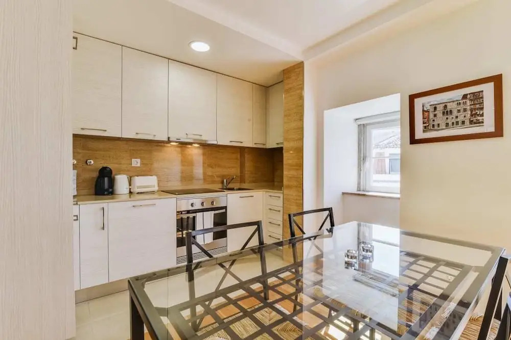 Typical Portuguese Apartment in City Center 4