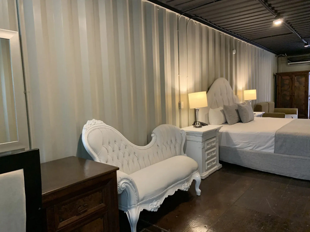 Container Inn Hotel Aeropuerto