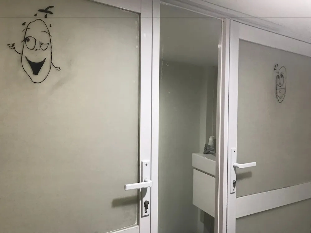 Rice Hostel & Cafe - Adults Only