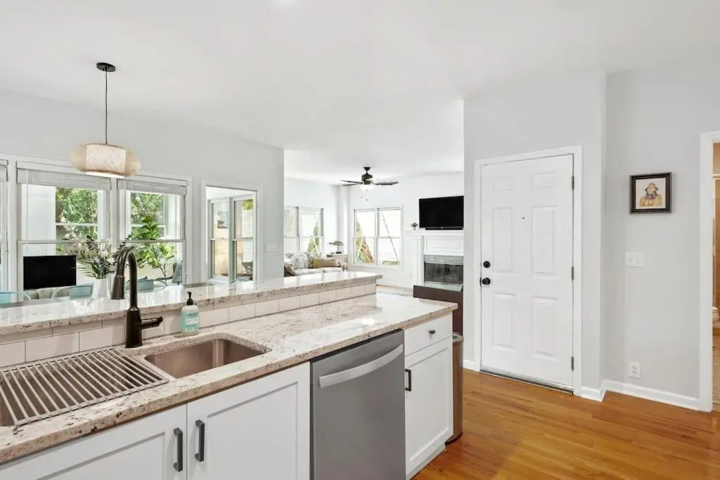 307 W Indian - The Prickly Pear