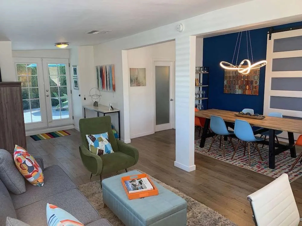 Hollywood Hideaway