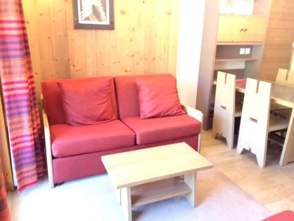 Apartment With one Bedroom in Risoul, With Wonderful Mountain View, Shared Pool, Furnished Balcony