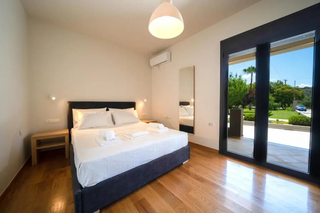 Villa Florentina at Chania Suburbs With Private Pool and BBQ
