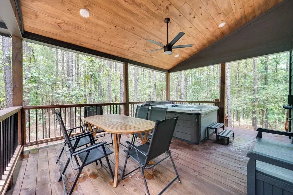 'sutton Ridge' Cabin Rental: Hot Tub & Swing Set!