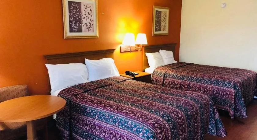 Key West Inn - Chatsworth