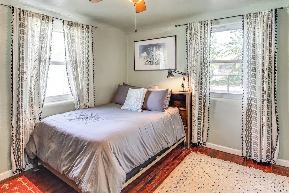 3 Mi to Old Town, Fenced Yard: ABQ Abode!
