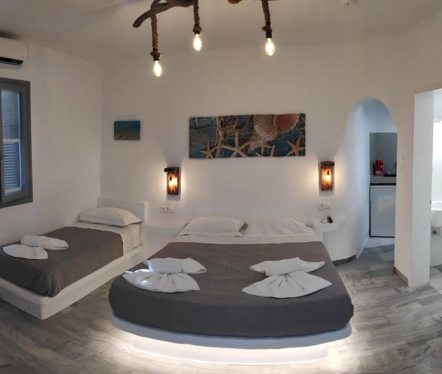 Grey Rooms Naxos