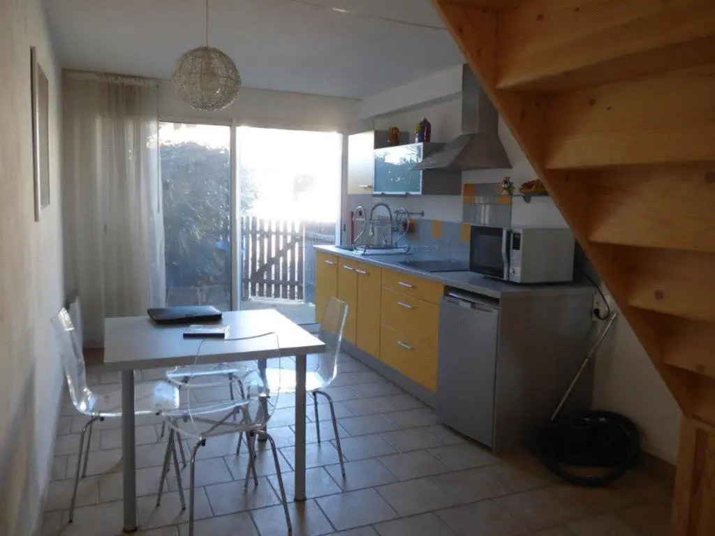 Maison Saintes-Maries-de-la-Mer, 3 pièces, 5 personnes - FR-1-475-38