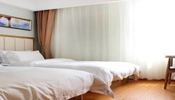 No.8 Hotel Chain
