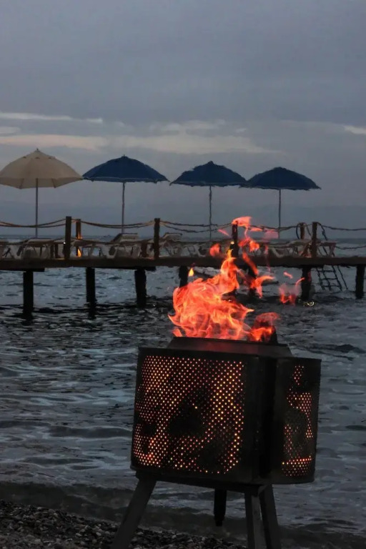 Lopera Beach Hotel