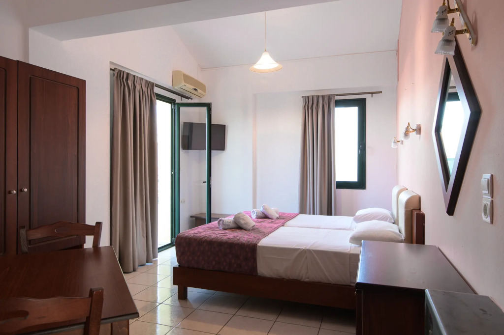 Ariadni Palace Apartments