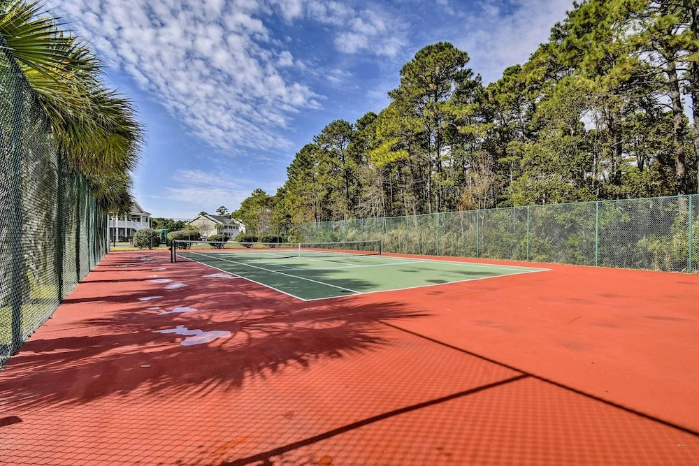 Sunset Beach Condo w/ Balcony, 5 Mi to the Ocean!
