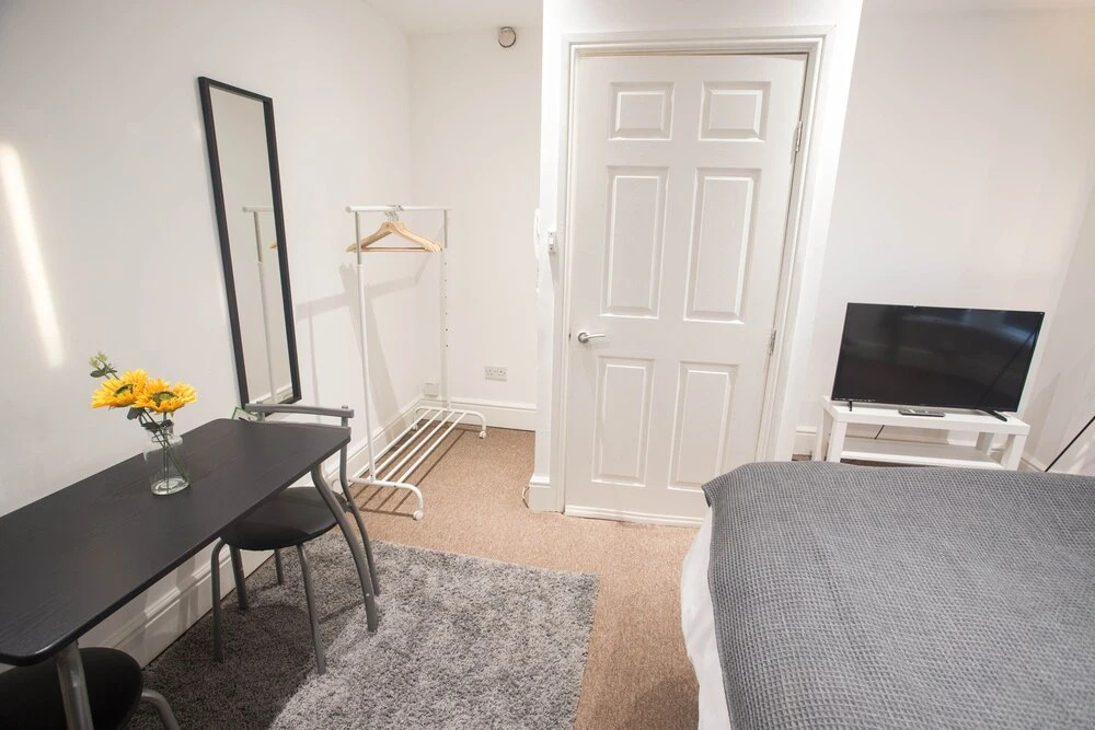 Short Stay Bristol - Stapleton 1 Apartment