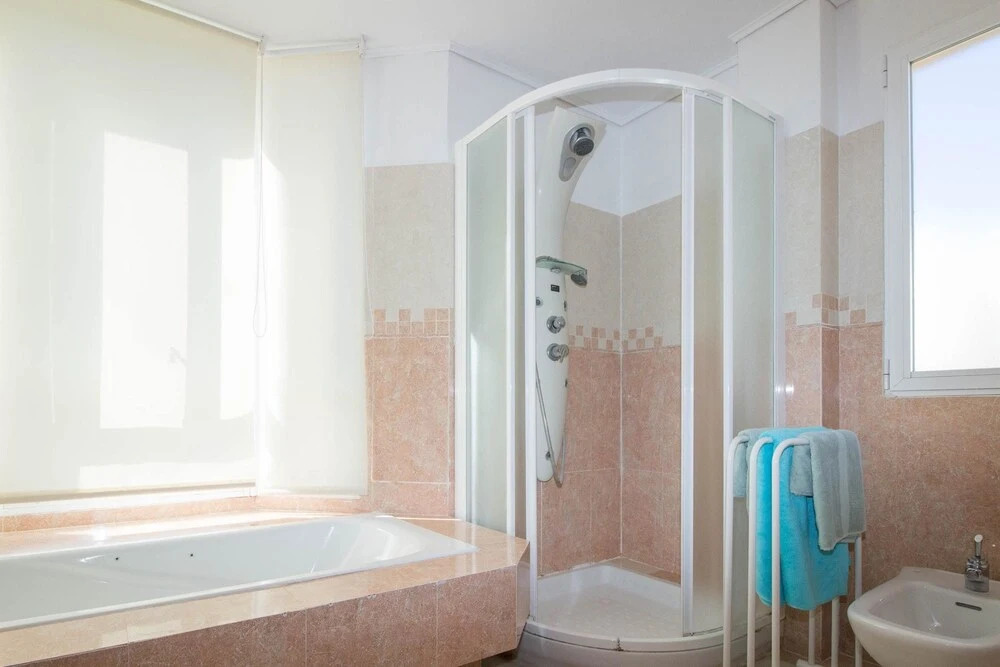 House With 4 Bedrooms in Los Monasterios, With Wonderful sea View, Poo