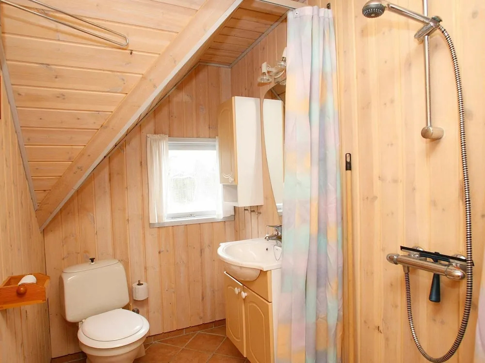 Modern Holiday Home With Indoor Whirlpool at Hals Jutland