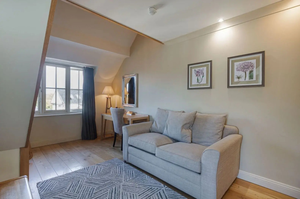 The White Horse Hotel, Romsey, Hampshire - The Coaching Inn Group