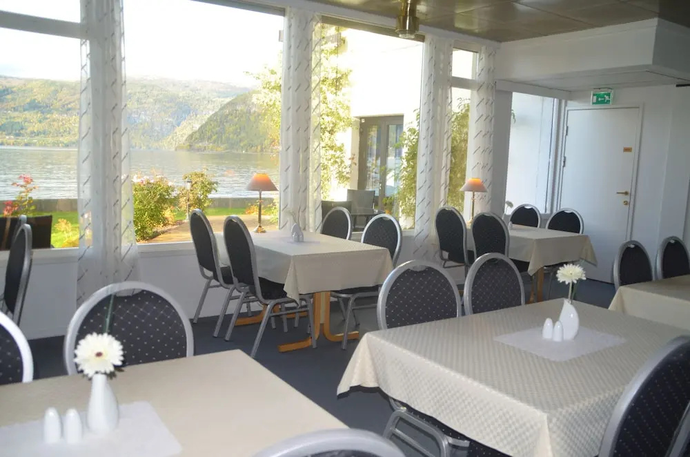 Innvik Fjordhotel - Misjonheimen