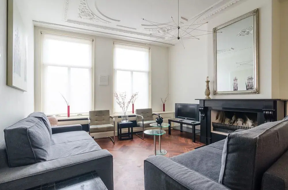 Marnix Apartments