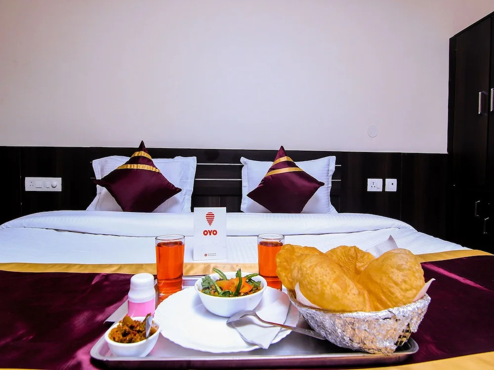 OYO 9941 Hotel P S Grand