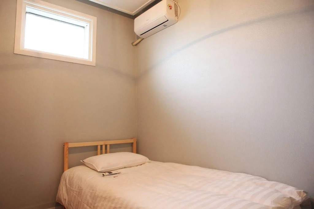 24 Guesthouse Gangnam Center - Female only