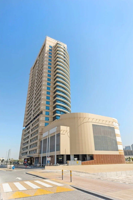 Silkhaus Spacious 2bdr Stay in Julphar Tower