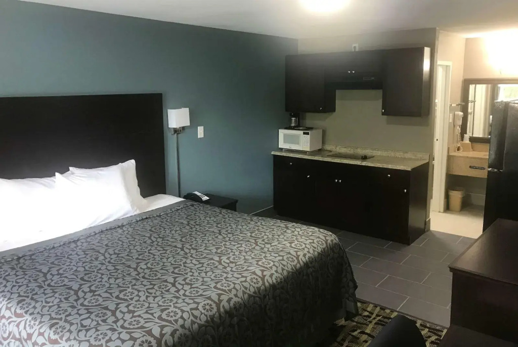 Homegate Inn And Suites