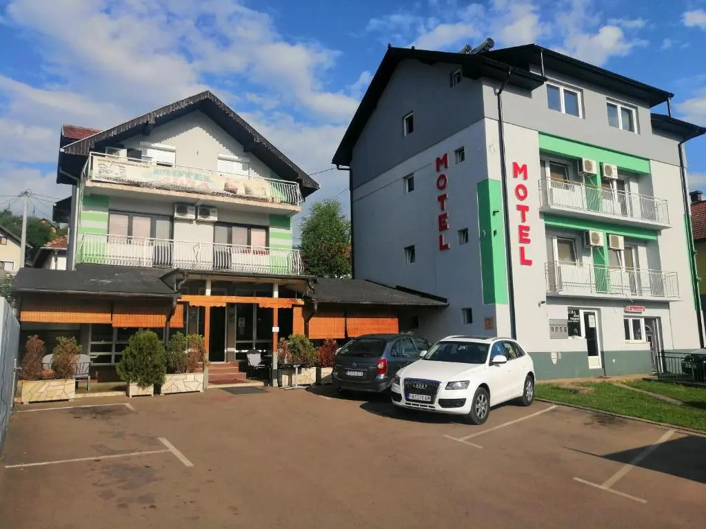 Motel Aura