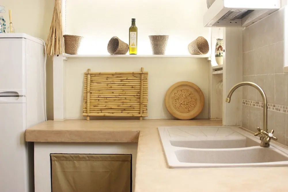 Trullo Madia with Shared Hot Tub in Nature