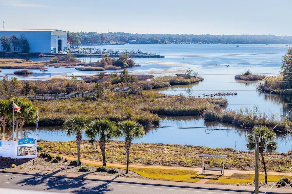 Holiday Inn Express & Suites Niceville - Eglin Area by IHG
