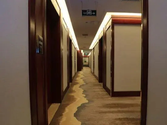 Yangfeng Yiju Hotel