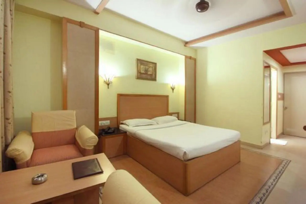 Hotel Roopa