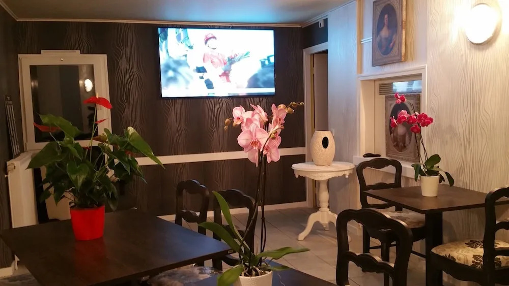 Hotel Le Chantereigne