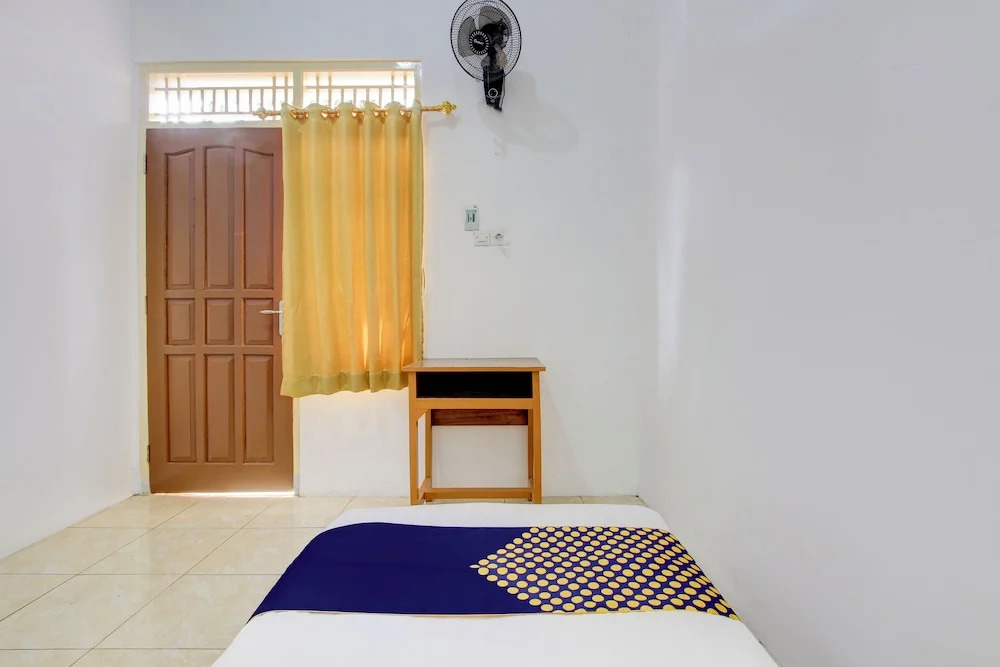 Hotel O Guest House Wijaya Syariah Near alun alun kota purwokerto
