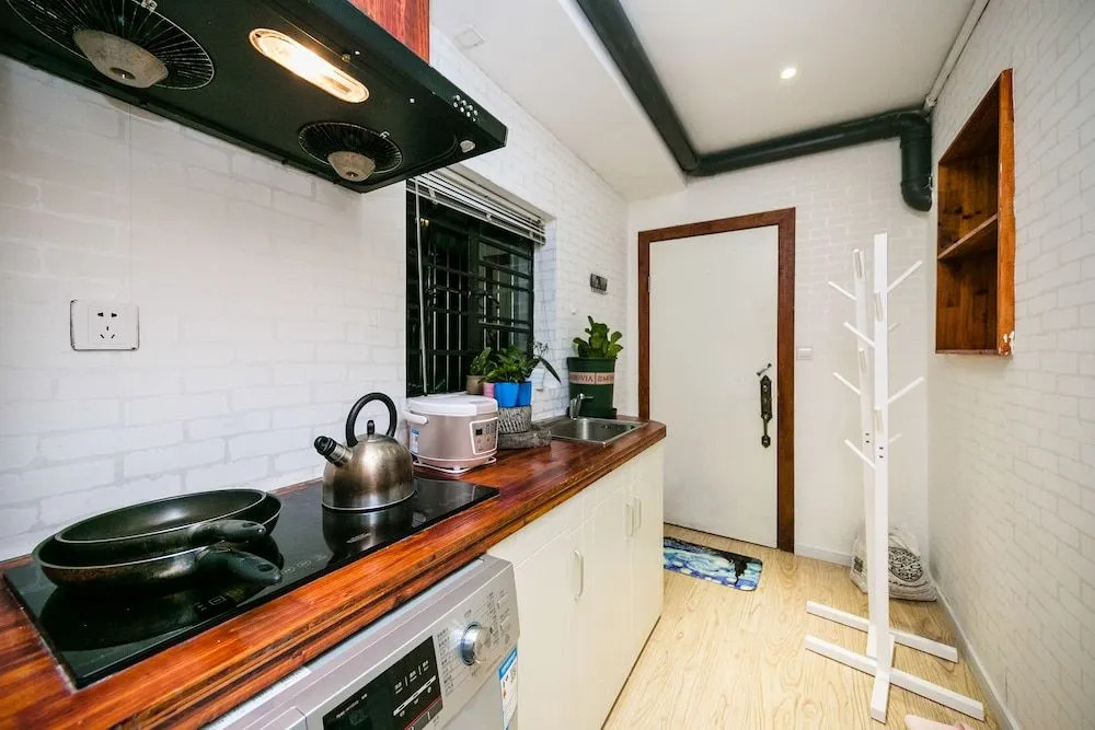 No.5 Chinese Vintage House